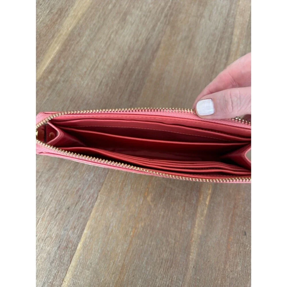 RARE Coach Audrey Op Art Swirl Pink Wristlet Wallet
